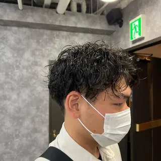 パーマ メンズ メンズパーマ特化 荻田知也のヘアスタイル