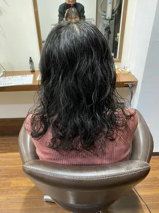 パーマ ☘️お悩み解決☘️ 岡部恒輝のヘアスタイル