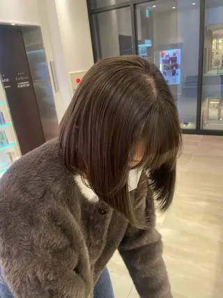 ミディアム 平井 よし乃のヘアスタイル