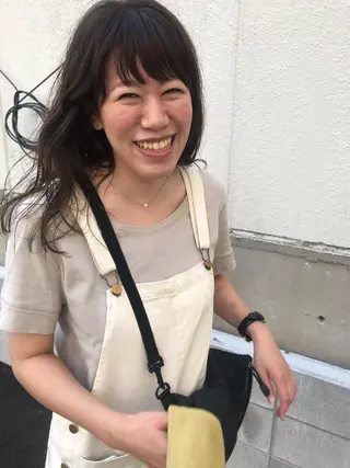 セミロング さの あやねのヘアスタイル