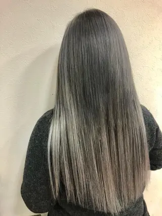 カラー ダブルスキルエクステ /羽エクステ白石宇由のヘアスタイル