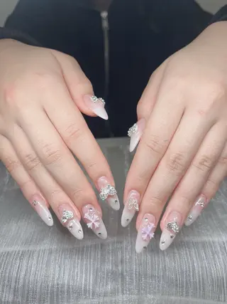 Lee Nails チップ長さだし専門店のネイルデザイン