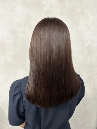 ミディアム カラー 外山 実咲のヘアスタイル