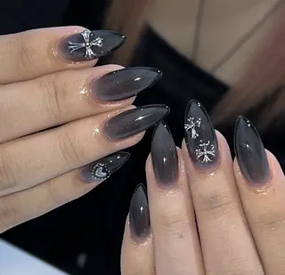 セミロング ninabeauty 新宿のネイルデザイン