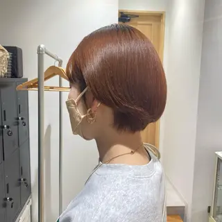 ショート カラー fumi🪞血色感 アップ艶カラーのヘアスタイル