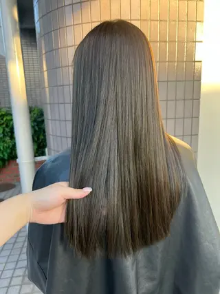 ロング piilo/ 岩花梨乃のヘアスタイル