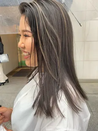 ロング デザインカラー/ボブ ブリーチカラー/ユリのヘアスタイル