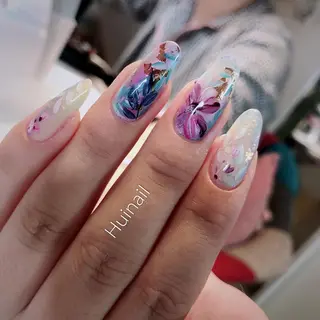 ミディアム めぐみのネイルサロン スタッフ練習のネイルデザイン