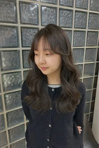 ロング 石原 悠貴のヘアスタイル