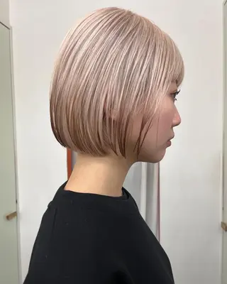 ショート カラー ムード造るハイトーン ケアブリーチ/ユウキのヘアスタイル