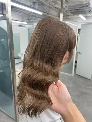 ミディアム カラー 難波/ハイトーン 🦋AOI🦋のヘアスタイル