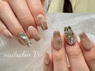 ネイル ✨Nailsalon Vi+✨のネイルデザイン