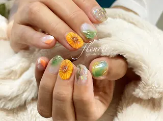 ネイル フルリール 【プライベートサロンのネイルデザイン