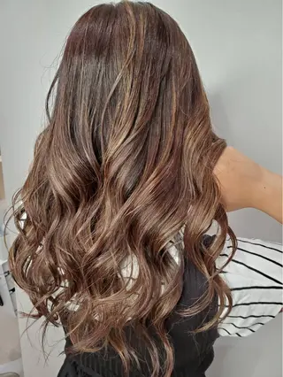 セミロング カラー デザインカラーウルフ 宙也のヘアスタイル