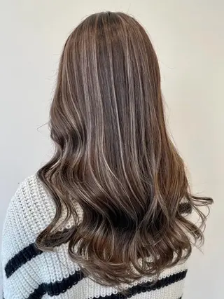 ロング カラー ♡韓国ハイトーンモテ カラー🧡ᩚMIKUのヘアスタイル