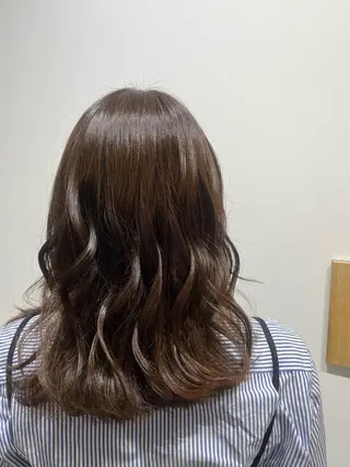 セミロング カラー 🫧ぷる艶カラー🫧 Yuubi🦩のヘアスタイル