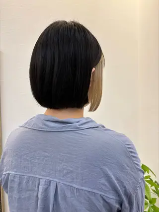 カラー ツノガイ エリのヘアスタイル