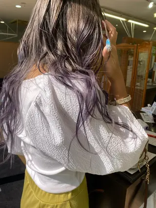 セミロング カラー peg.hair所属・ブリーチカラー🫧 森　凪沙のヘアスタイル