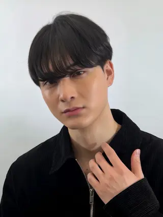 ショート メンズ フェザーパーマ浦和 スパイキーショートのヘアスタイル