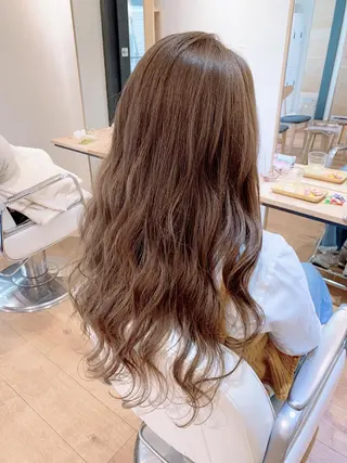 ロング ayano ．のヘアスタイル