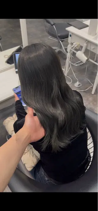 カラー 橋本 倫生のヘアスタイル