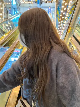 ロング 大宮レイヤーカット× 透明感カラー　rioのヘアスタイル