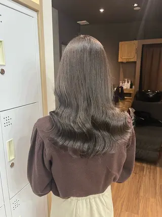 ミディアム カラー 🪽髪質改善矯正 🤍MIU🤍のヘアスタイル