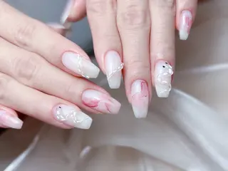 ネイル M🌷nail 長さだし専門店のネイルデザイン