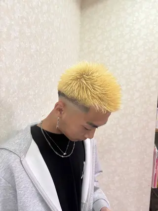 ショート カラー メンズ 椎名 翔琉のヘアスタイル