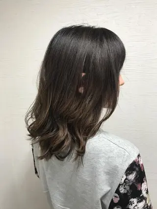 ミディアム カラー パーマ ヘアアレンジ 韓国ヘア✨グレージュ カラーasamiのヘアスタイル