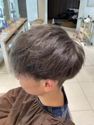カラー Men’s特化👑 鈴木大翔のヘアスタイル