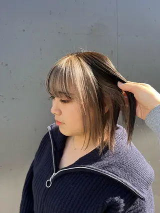 ミディアム カラー エクステ ハイトーン 💭黒崎ハルカのヘアスタイル