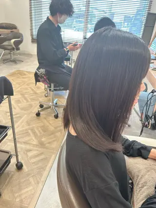 セミロング パーマ やまこし 美裕樹のヘアスタイル