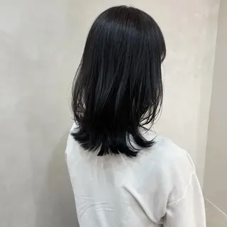 ミディアム Bond Story りき カラーモデルのヘアスタイル