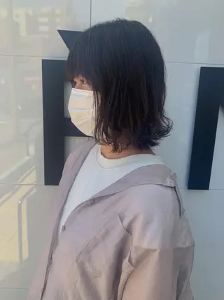 ショート カラー パーマ ヘアアレンジ メンズ キッズ ネイル マツエク・マツパ 韓国🇰🇷レイヤー カットオリーブカラーのヘアスタイル