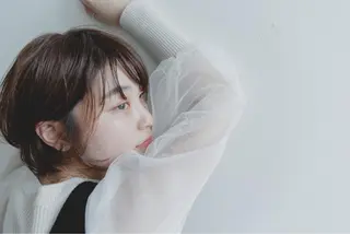 ショート カラー ツジガキ ユウスケのヘアスタイル