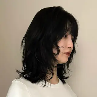 ミディアム パーマ Akari暖色カラー /レイヤーカットのヘアスタイル