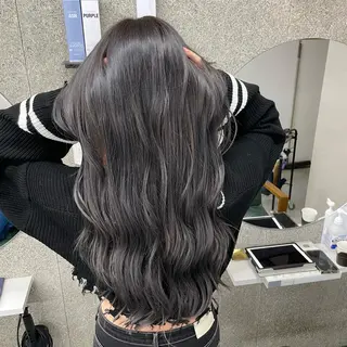 ロング カラー Lull1人美容室 バレイヤージュのヘアスタイル