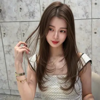 セミロング カラー 新宿/韓国風レイヤー 髪質改善/渋谷直樹のヘアスタイル