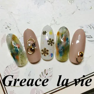 ロング カラー パーマ ヘアアレンジ キッズ ネイル マツエク・マツパ Greace la vie所属・Greace  la vieのネイルデザイン