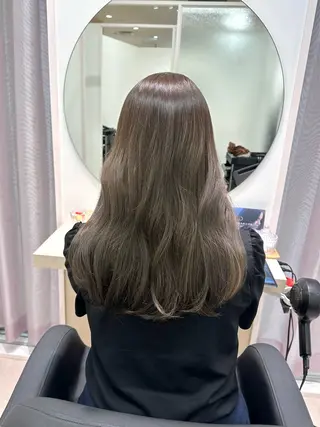 ロング 山本 紗代のヘアスタイル