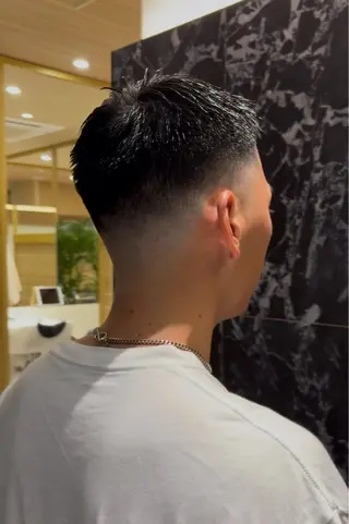 メンズ 勝 愛未菜のヘアスタイル