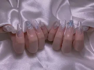 ネイル 長さ出し専門店 RIRIのネイルデザイン