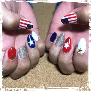 ネイル ECLAT エクラ所属・寺山 千鶴のネイルデザイン