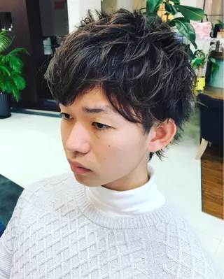 ミディアム イシイ リョウヘイのヘアスタイル