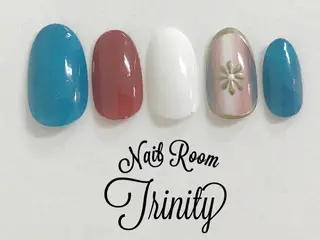 ネイル Trinity staffのネイルデザイン