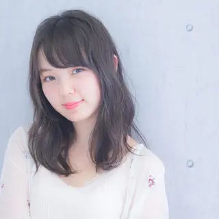 ミディアム カラー パーマ 🪐脱白髪染め 🪐松尾菜々美のヘアスタイル
