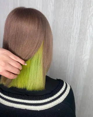 ロング カラー UNDER vr 【アンダーバー】のヘアスタイル