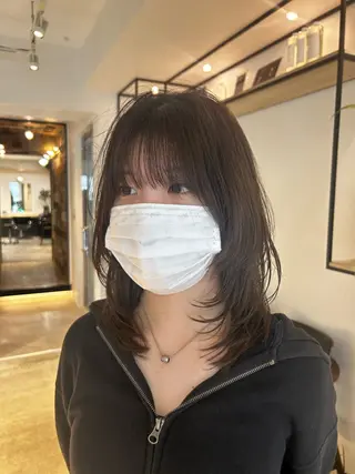 セミロング 暖色カラー 奥村陽花のヘアスタイル