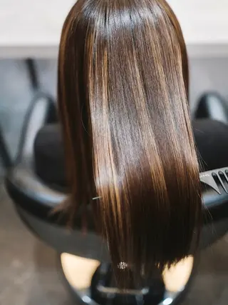 カラー beauty: beast佐賀店のヘアスタイル